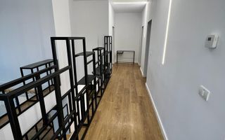 Locuinta moderna spatioasa cu garaj - Poză 9
