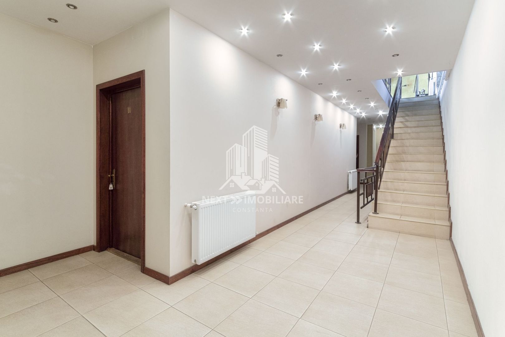 Pensiune Eforie Nord 17 camere plus spatiu comercial - Poză 5