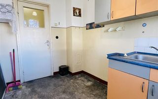 Apartament 2 camere semidecomandat zona Cantemir - Poză 9