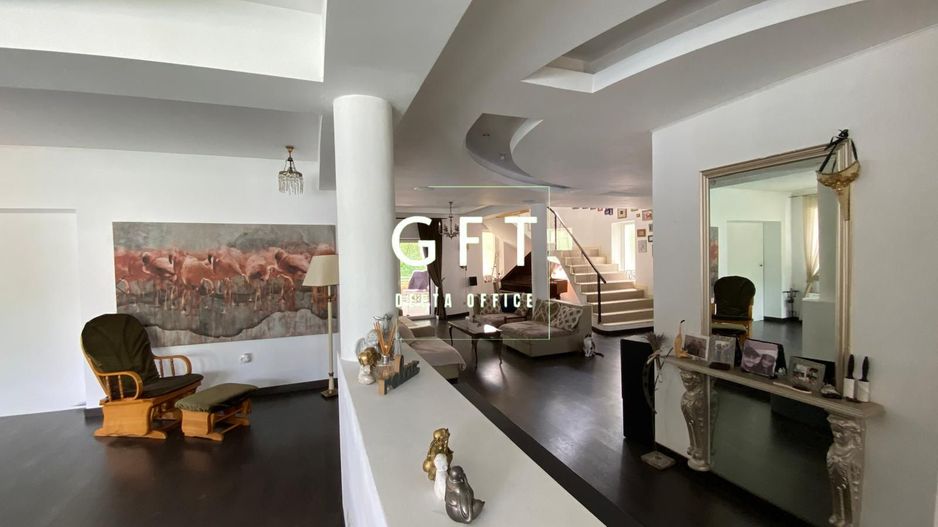 PRET REDUS!!! Vila de lux, P+E+M, piscina, 7 minute de centru Bistritei - Poză 7