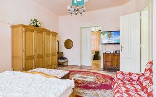 CONAC IMPRESIONANT ÎN GHIOROC - Poză 13