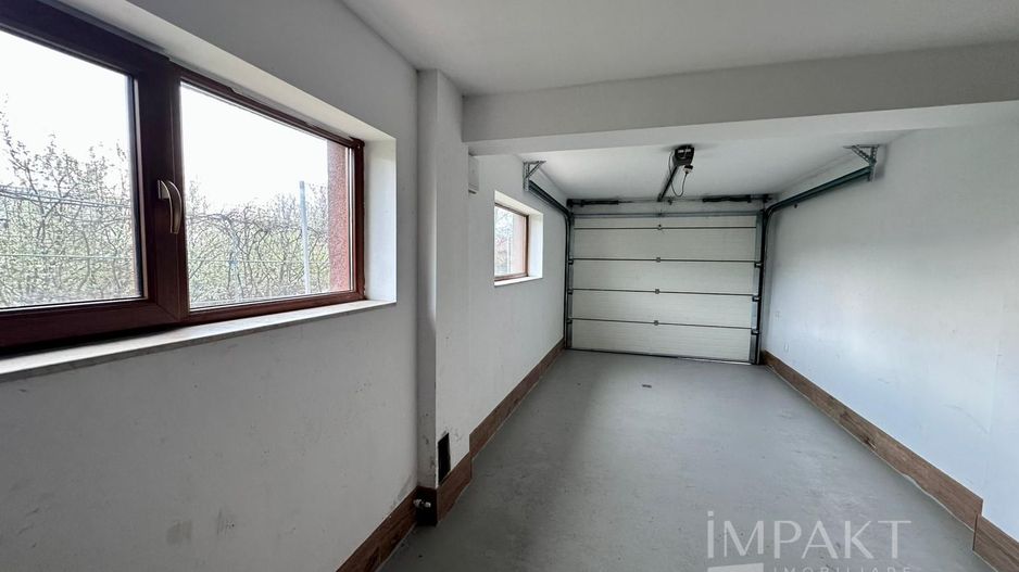 Vilă modernă 230 mp, teren generos 1000 mp, garaj, Iris - Poză 15