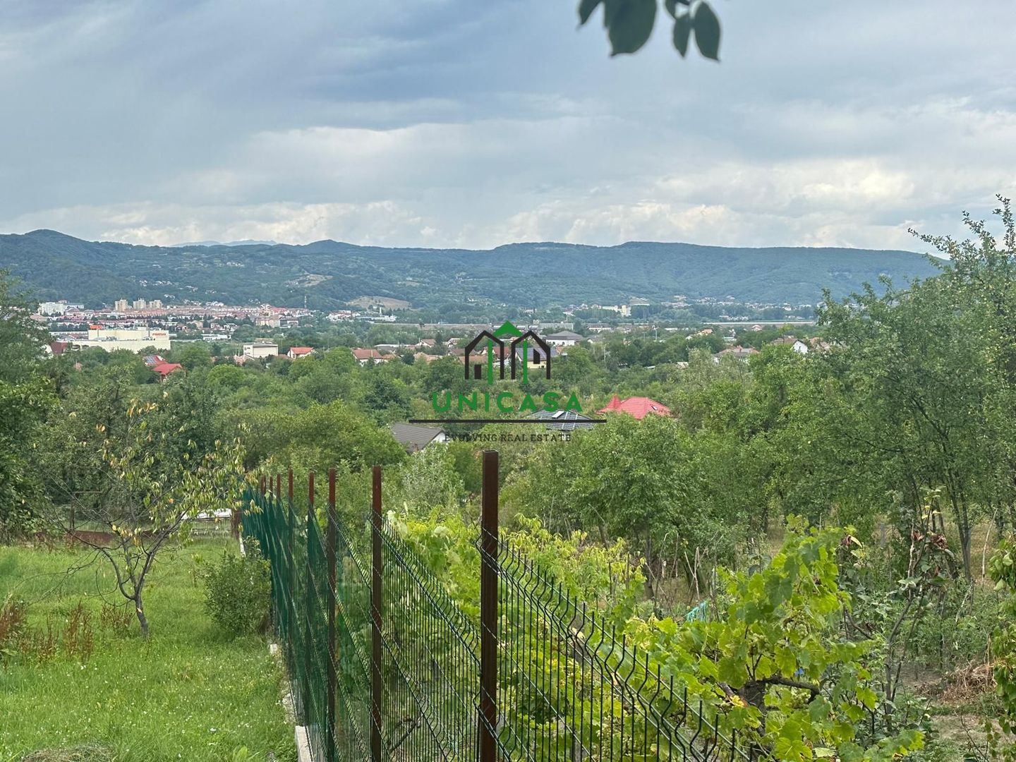 Teren intravilan - Strada Feteni-Goranu - Poză 1