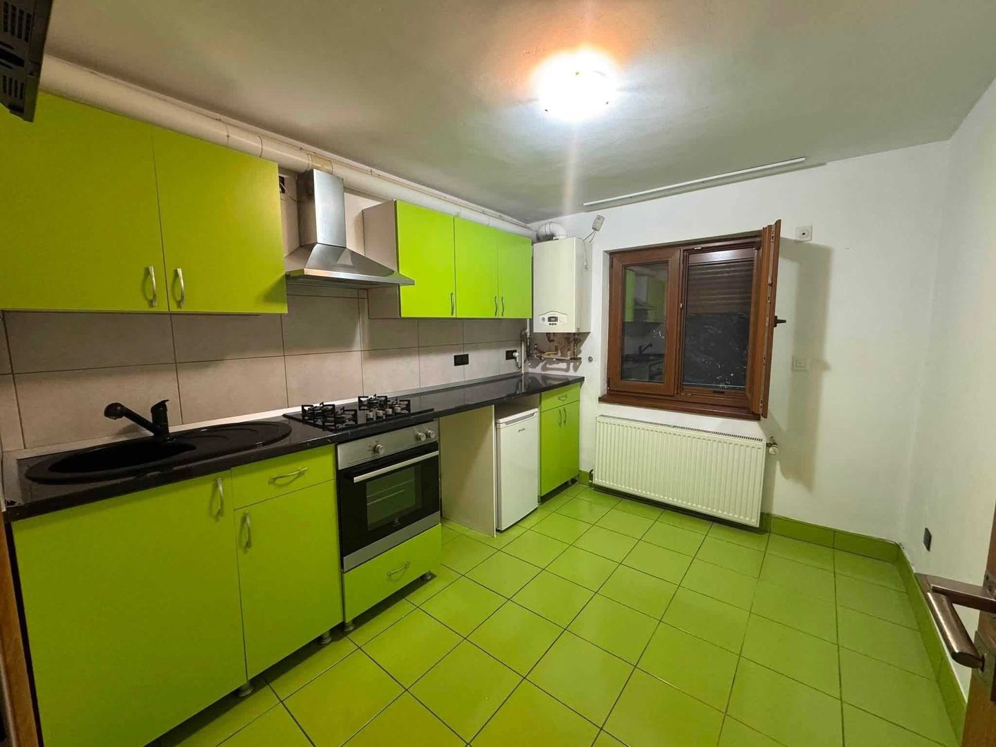 BRASADAS vinde ap 1 cam mobilat si utilat. - Poză 4