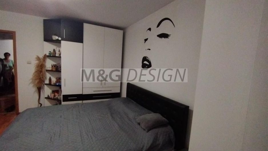 Apart  2 cam spațios Aradului- parter cu balcon centrala proprie - Poză 2