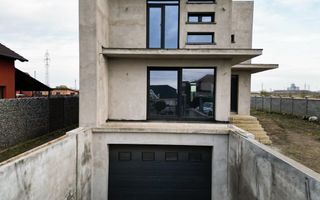 Vilă modernă pe 3 niveluri la gri în Poltura - Poză 6