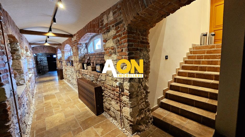 Clădire istorică ultracentrală, PUB + 13 birouri, S+P+M, renovată 2024 - Poză 9