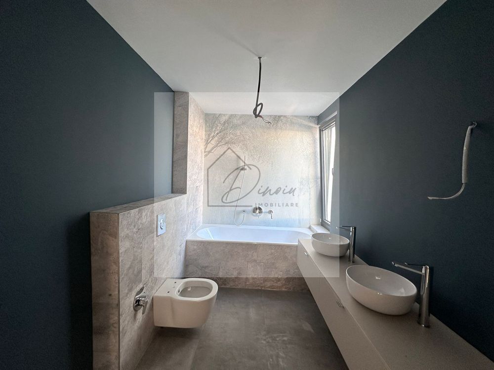 Vila de vanzare 5 camere ,4 bai, curte 85 mp zona Jollie Ville Pipera - Poză 8