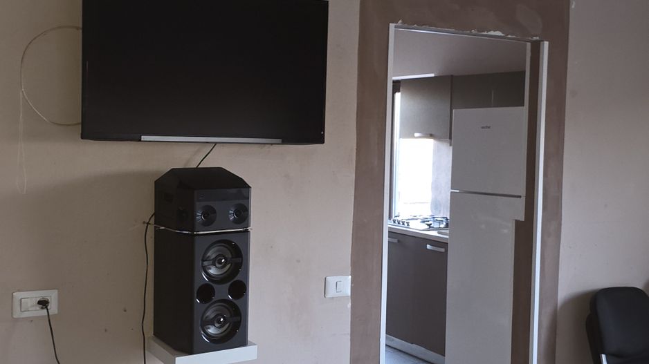 Tunari! Vila de inchiriat, pretabila pentru 15 - 20 muncitori - Poză 7