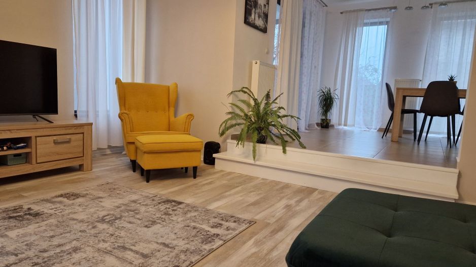 Casă de închiriat în Dumbravita – 3 dormitoare si garaj - Poză 1