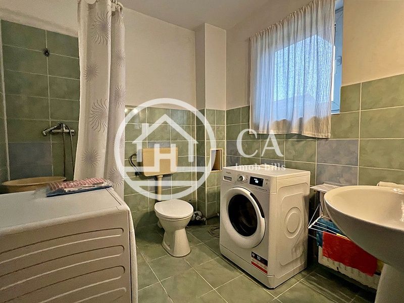 Casă de închiriat cu 4 camere în Cartierul Europa, Oradea - Poză 12