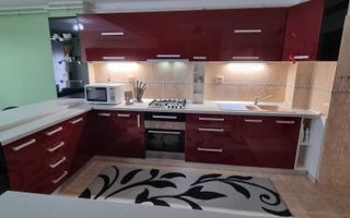 Vand apartament 90 mp in micro 17, Independentei - Poză 3