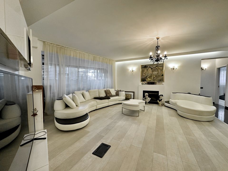 Apartament cu 3 camere str. Izbiceni | Damaroaia | Bucuresti Noi - Poză 1