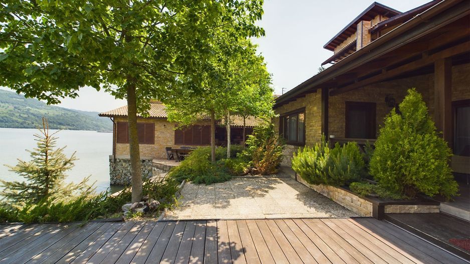 Pensiune de Lux pe Malul Dunării în Dubova - Poză 19