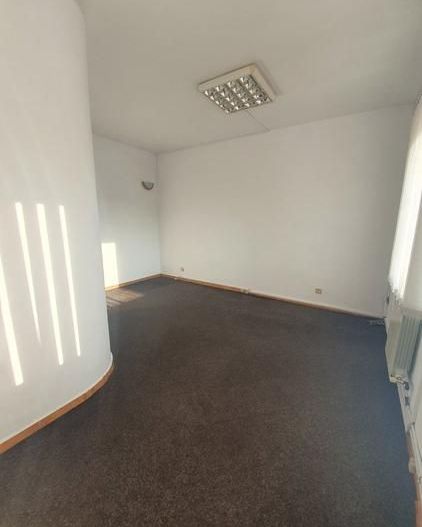 vila 7 camere birouri-sediu firma Cotroceni - Poză 5