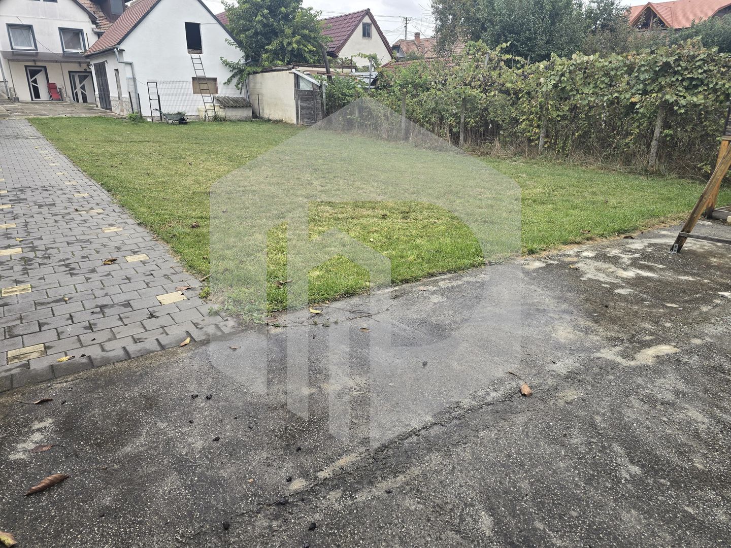 Casa singur in curte 4 camere 650 teren Piata Cluj - Poză 19