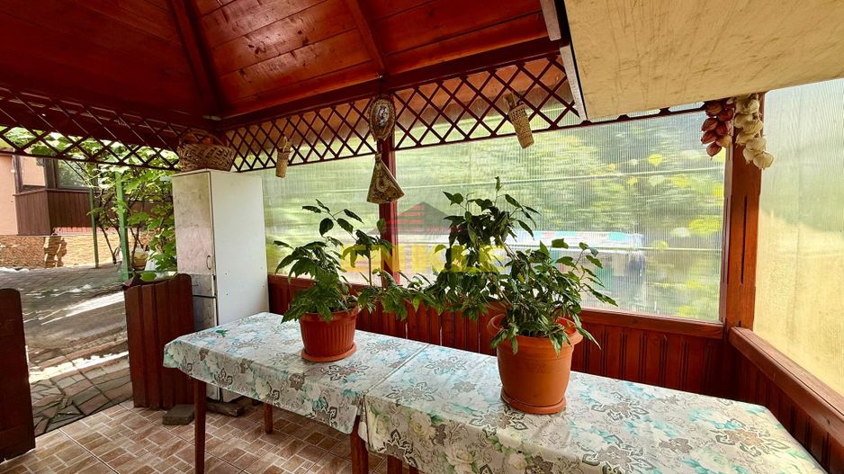 De vanzare casa P+M, 900 mp teren, zona Baisa - Poză 15