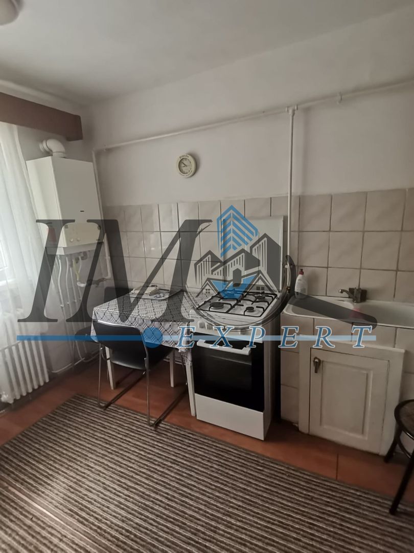 Apartament cu 2 camere in Alba Iulia zona Cetate - Poză 3