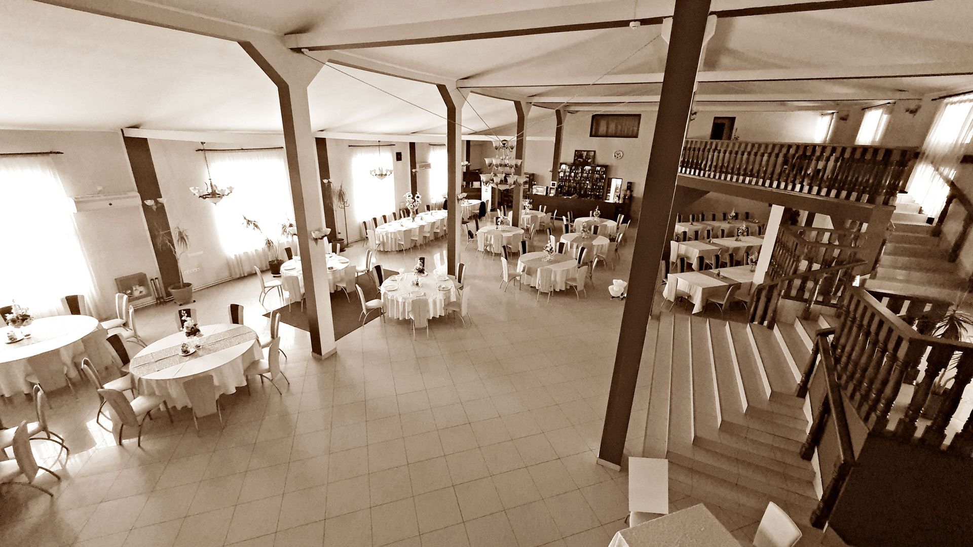 Afacere/Restaurant -Salon evenimente capacitate 600 persoane - Poză 3