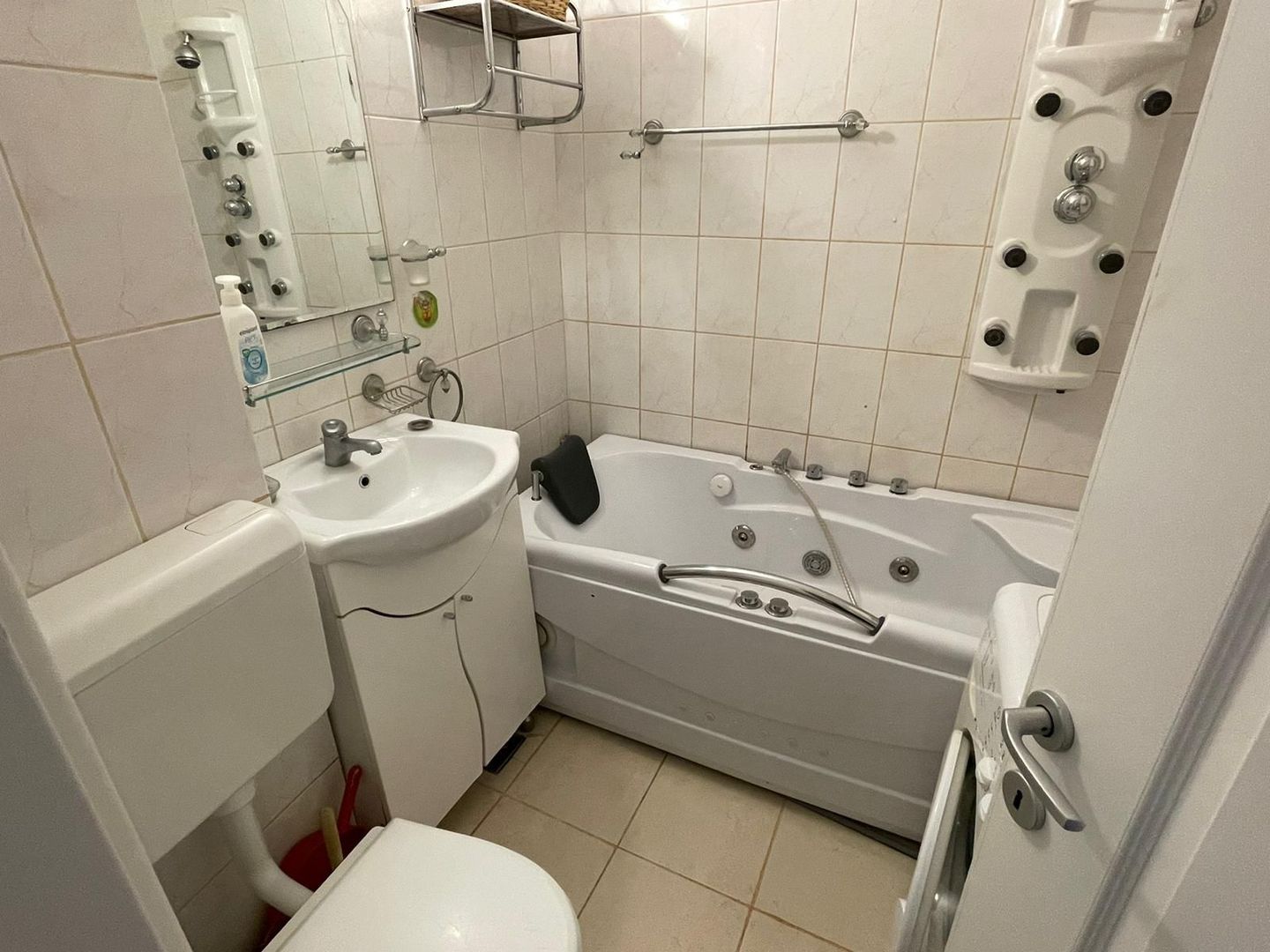 Apartament Metrou 1 Mai - Poză 4