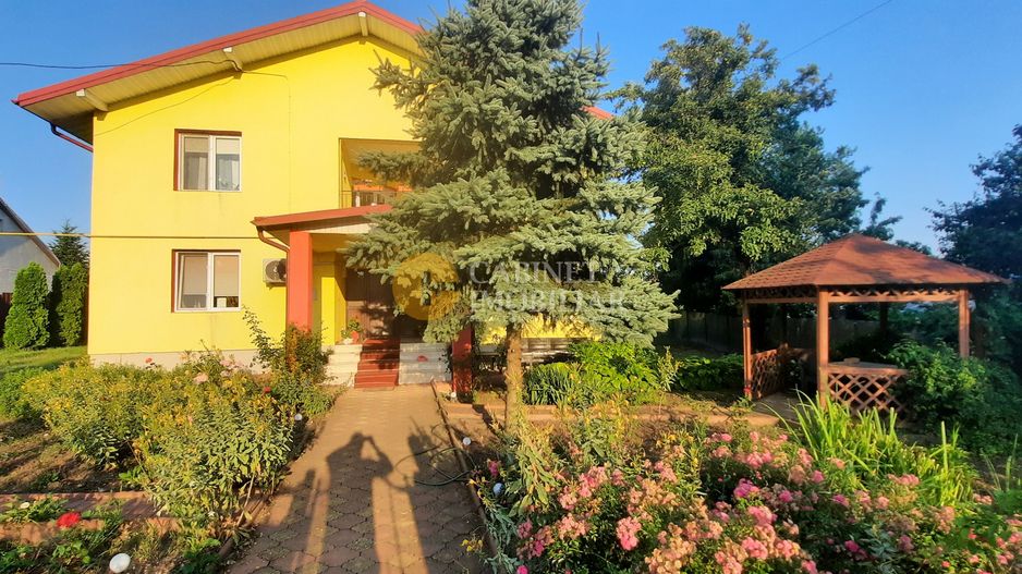 Vilă deosebită în Aroneanu – la doar 5 km de Tg. Cucu | 319.000 € - Poză 2