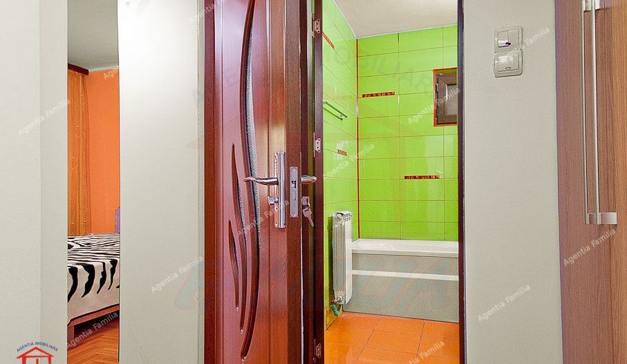 Vanzare apartament cu 2 camere, centru( Egreta, bloc din 90''), parter - Poză 5
