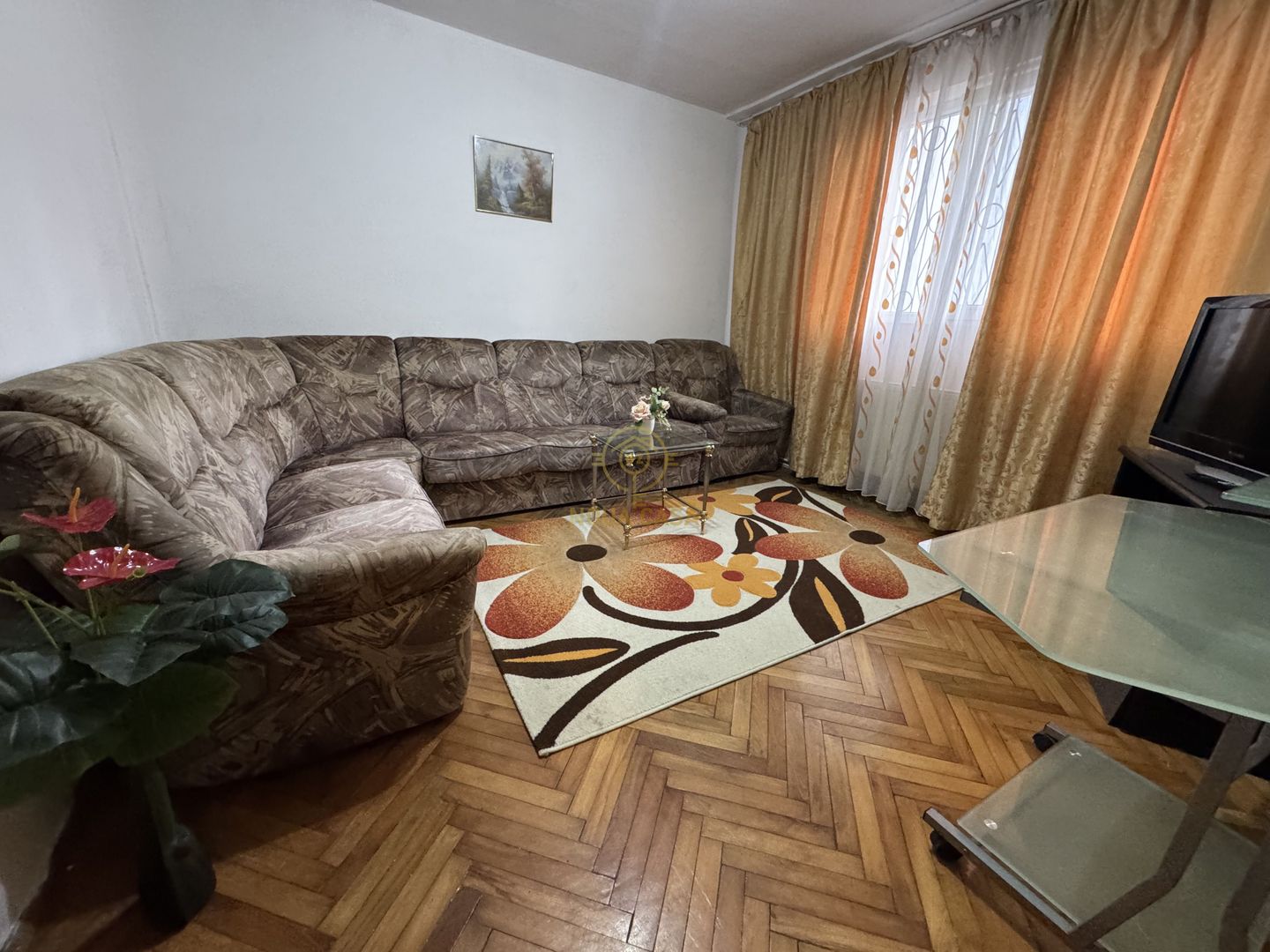 Apartament de inchiriat 3 camere -Decomandate/Zona Centrala - Poză 2