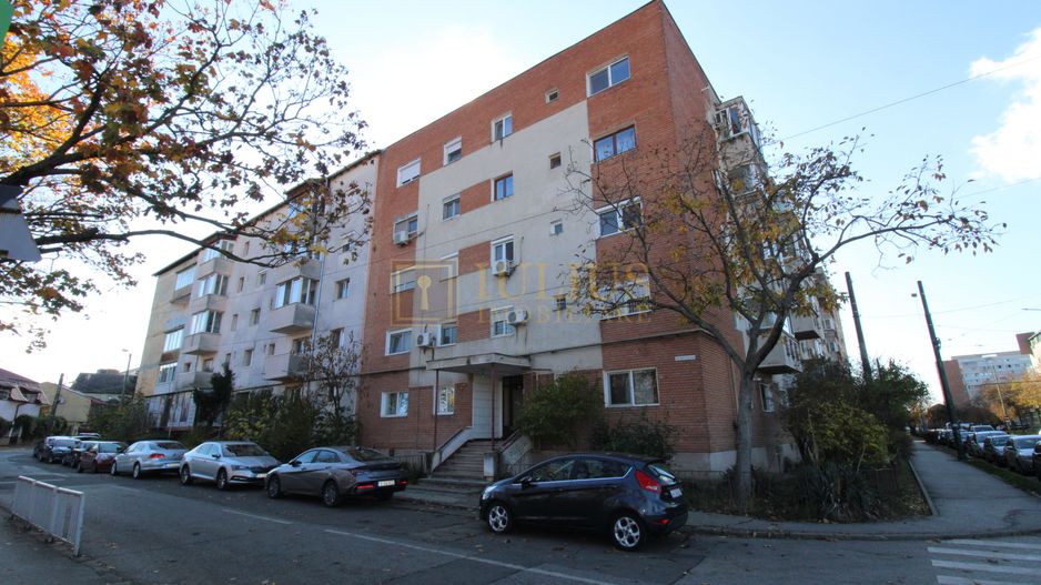 Zona Olimpia, 4 camere + 2 bai, centrala proprie. - Poză 22