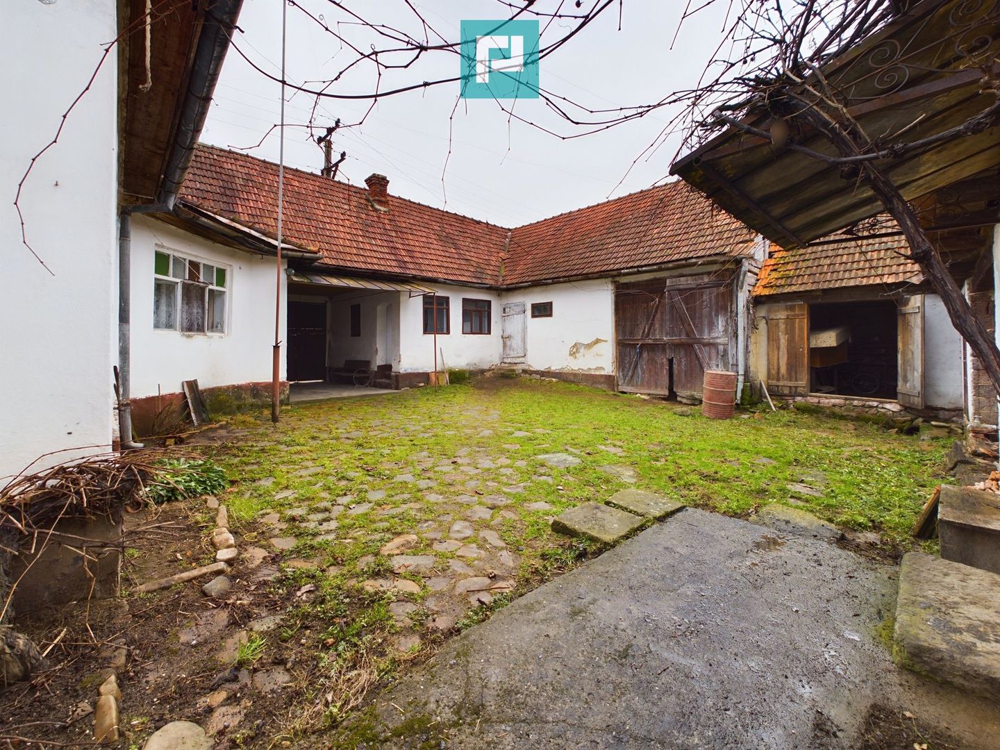 Casă impresionantă, cu anexe în Dezna-Moneasa! - Poză 6