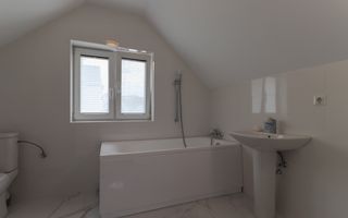 Casa insiruita cu finisaje de lux in cartierul Europa - Poză 20