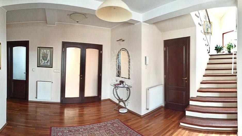 Vila 260 mp-teren 1150 mp-foisor-2 balcoane-terasa 30 mp-garaj-Unirea - Poză 5