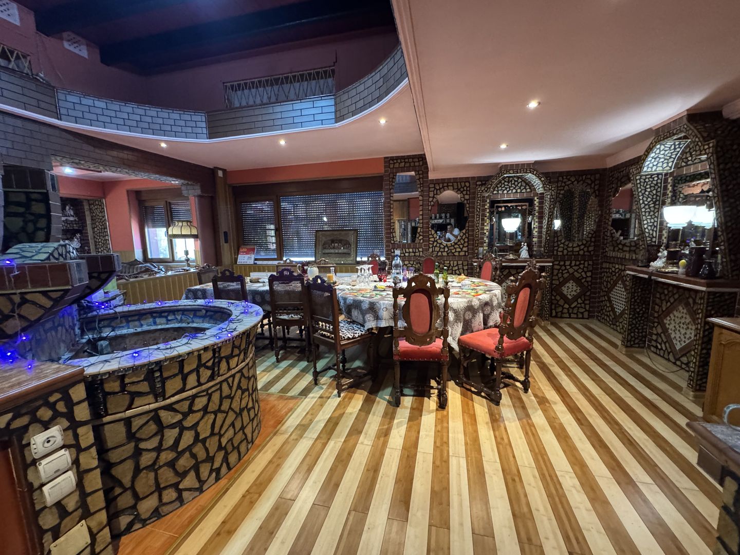 Casa Individuala Becicherecu Mic,P+E,8 Camere,6 Bai,Multiple Anexe - Poză 4