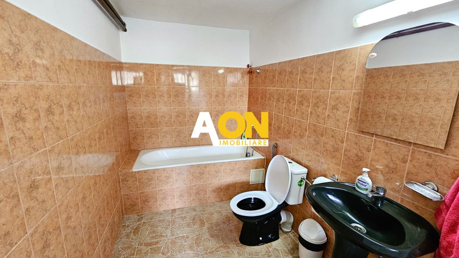 Casa 10 camere, 878 mp teren, toate utilitatile, Barabant - Poză 26