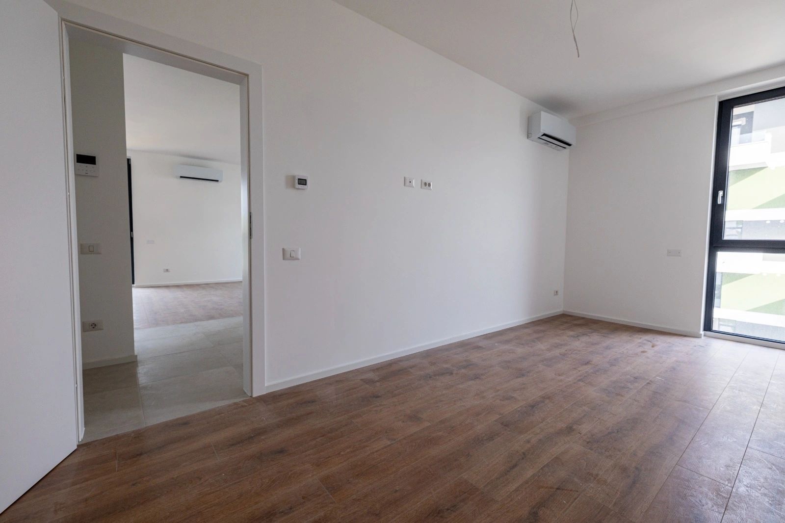 Apartament 2 camere, Zona Torontalului, Bloc nou, Loc de parcare inclus - Poză 5