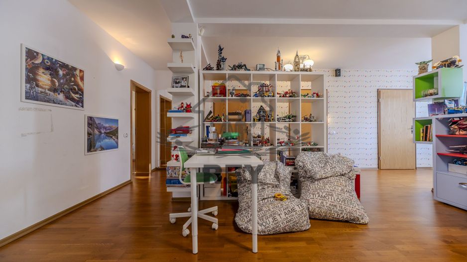 De Vânzare Vila Superba la liziera parcului Sub Arini - Poză 8