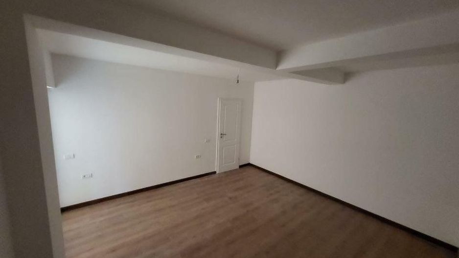 Sagului-Freidorf | Decomandat | Loc de parcare - Poză 2