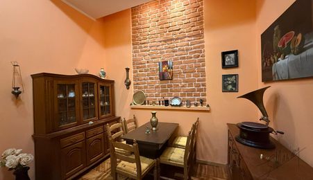 Parc Cismigiu | 4 Camere | Parter / 1 | Deosebit