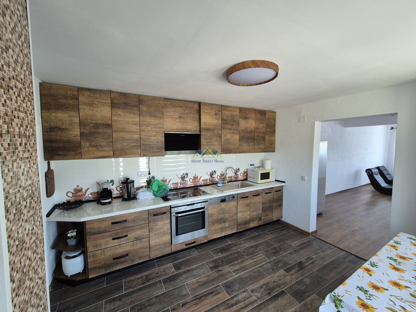 Vand casa 8 camere, 5 bai, 2 garaje, teliucul inferior, teren 1767 mp - Poză 6