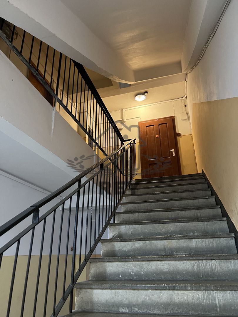 Apartament 4 camere decomandate 4 balcoane etaj 1 Str. Bâlea/Sibiu - Poză 13