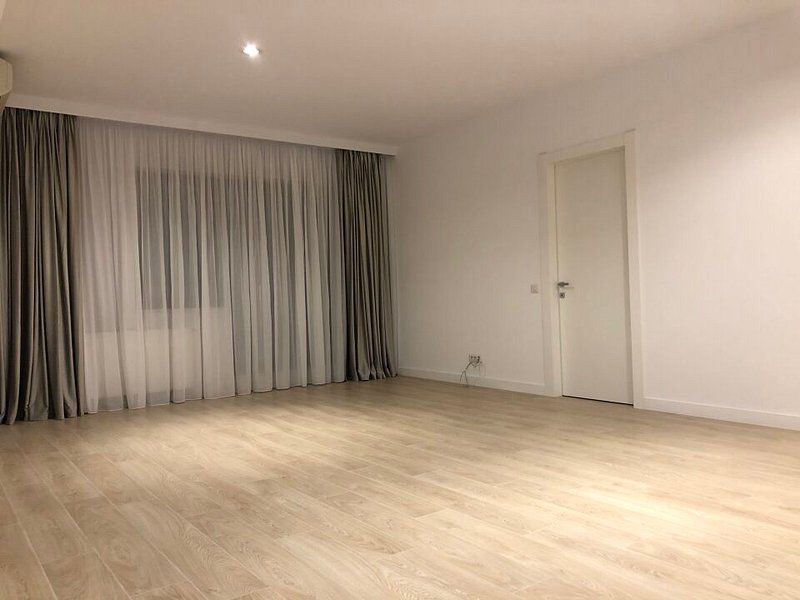 Apartament luxos,luminos,foarte spatios in Erou Iancu Nicolae-Oferta atractiva - Poză 34
