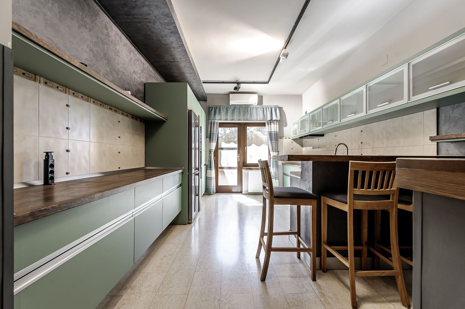 Vilă unică în Părneava - Poză 5