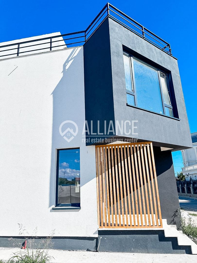 PALAZU MARE(COD 05) - Curte proprie. Vedere panoramică spre lac. - Poză 7