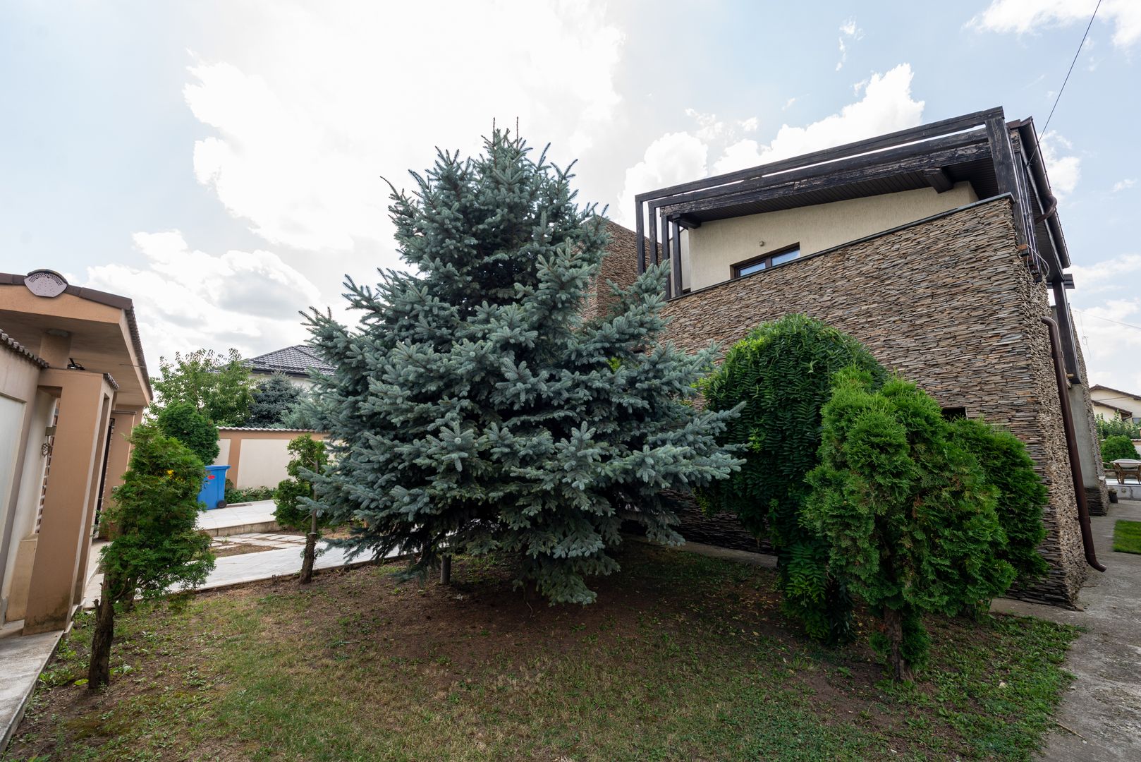 Vila cu piscina, 6 camere, 254mp utili, 815mp teren, com. Berceni - Poză 45