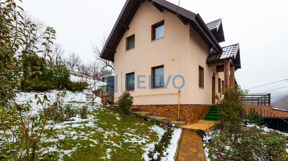 Casă/Vilă de vânzare în Trebeș, Mărgineni, jud Bacău - Poză 12