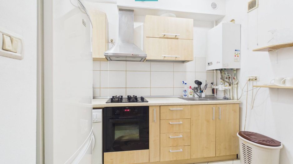 Apartament 43 mp, mobilat, AC, parter, decomandat - Poză 13