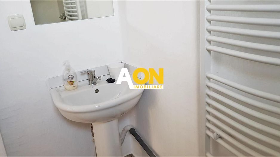 Casa de inchiriat, 2 camere, 250 mp teren, curte comuna, zona Centru - Poză 11