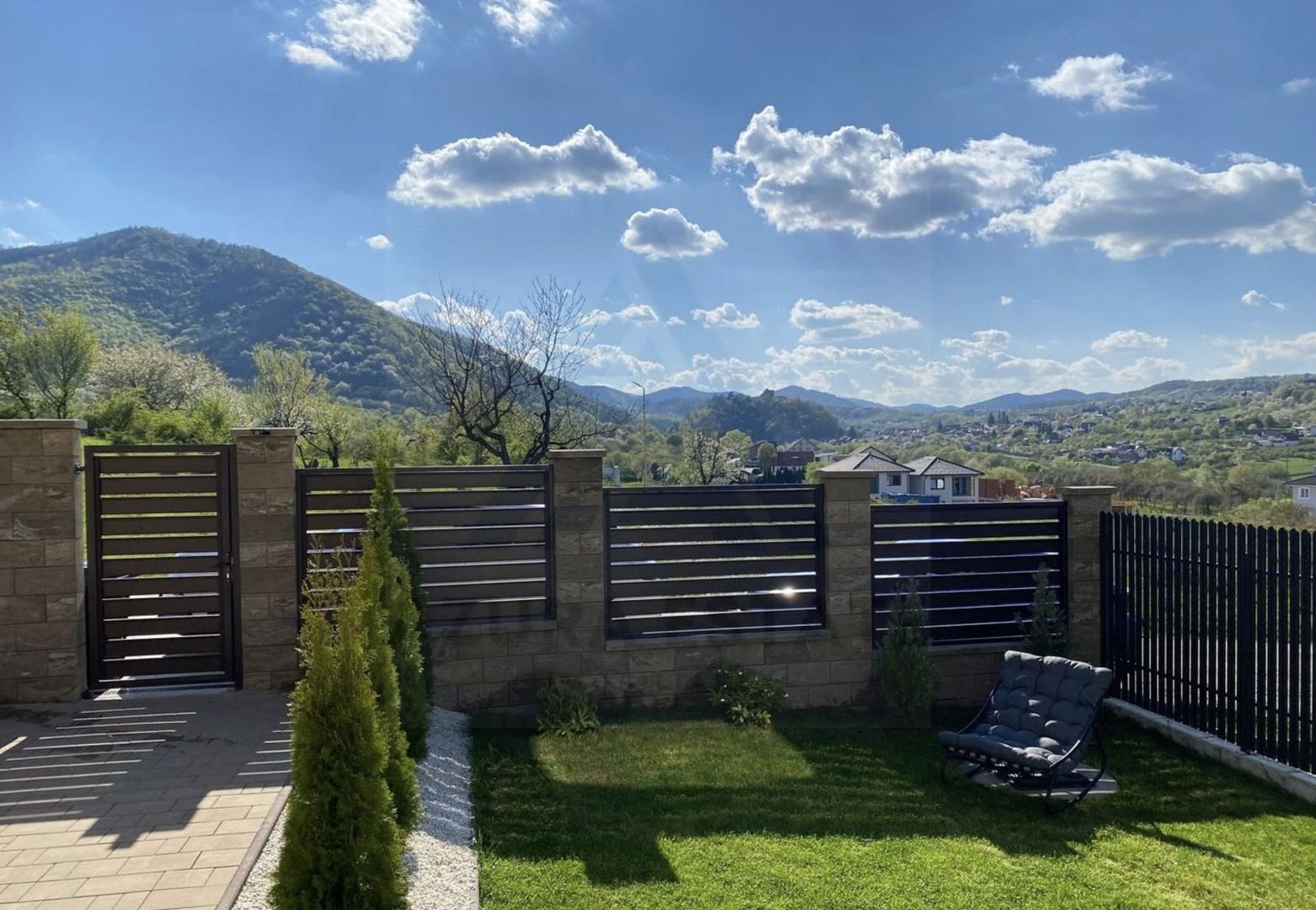 Casa ultrafinisata 199 mp utili garaj si teren 410 mp in Cisnadioara - Poză 14