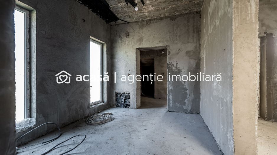 Casă nouă cu etaj semifinalizată în Aradul Nou - Poză 4