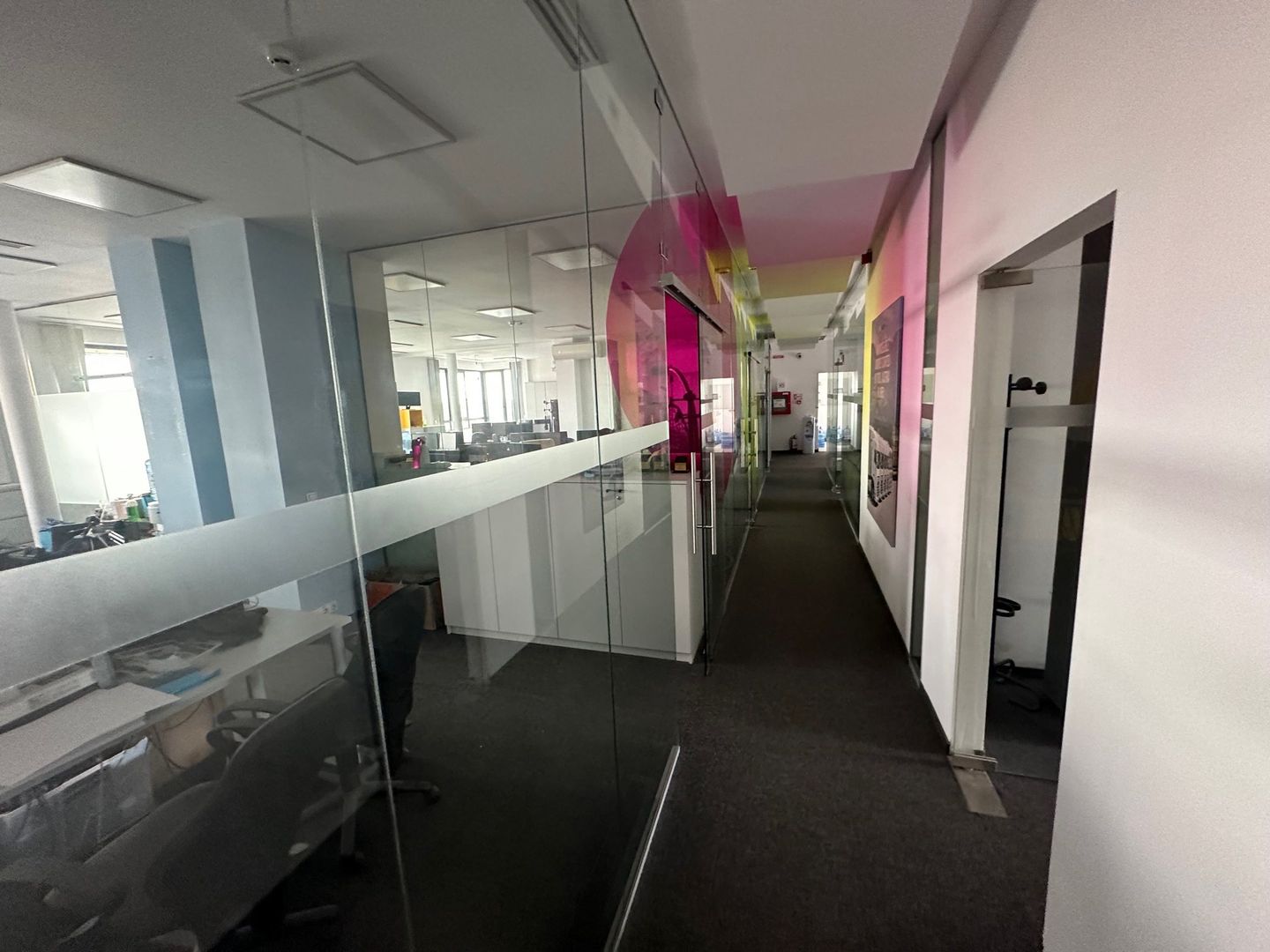 Clădire de închiriat pentru birouri  / clinica - Poză 26