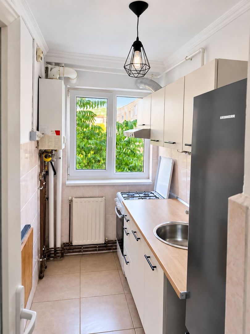 Spitalul Județean | 2 Camere | Centrală Proprie | Etaj Intermediar - Poză 1